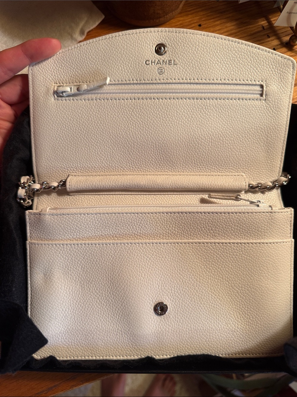 CHANEL White Caviar CC Wallet on Chain with Silver Hardware - Picture 9 of 14